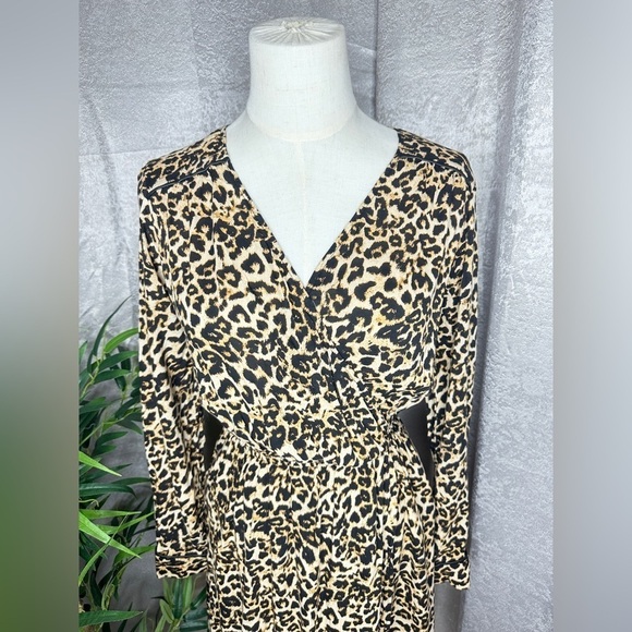 Zara Women’s Leopard Print Long Sleeve Mini Dress in Brown Sz XS - Picture 3 of 13